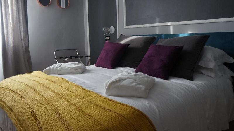Magnolia Hotel วัลมนโตเน ภายนอก รูปภาพ
