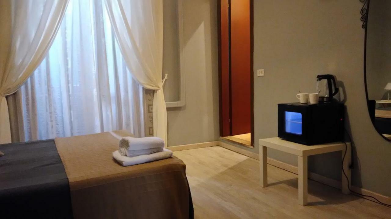 Magnolia Hotel วัลมนโตเน ภายนอก รูปภาพ